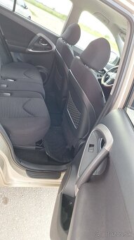 TOYOTA RAV4 2.2 D-4D 100KW - 14