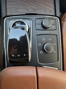 MERCEDES-BENZ GLE SUV 350D 4MATIC, 11/2015, SLOVENSKÝ KUS - 14
