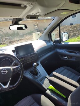 Opel Combo Life XL 1.2 7 miest biele - 14