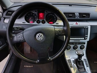 Volkswagen Passat R32 VR6 4x4 3.2 benzín 184kw Automat DSG - 14