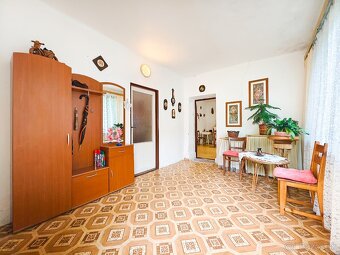 3-IZB. RD S GARÁŽOU A POZEMKOM 1884 m2, BORŠA - 14