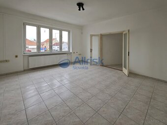 Prenájom komerčných priestorov na Zelenečskej 1, Trnava – op - 14
