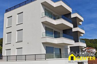 NA PREDAJ luxusný penthouse / 48 m² / v Trogire na ostrove Č - 14