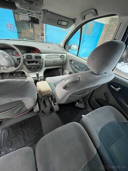 Renault megane scenic - 14