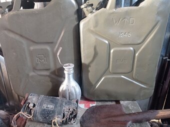 Vojenské veci ll.W.W. - 14