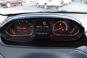 Peugeot 208 1,4 i 16V + LPG 70 kW - 14