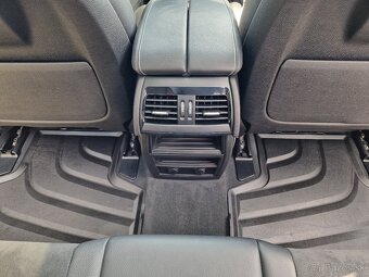 BMW X5 xDrive40d A/T8 313k (diesel) kup. SR - 14