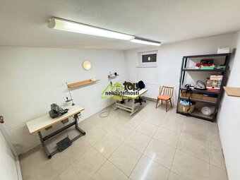 Veľké Zálužie - RD priestranný, zariadený, garáž a pozemok - 14