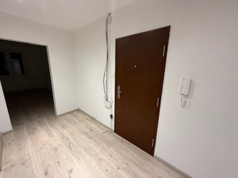 3 izbový byt do prenájmu  v Nových Zámkoch. - 14