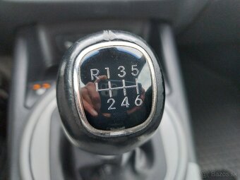 Kia Sportage 2.0 CRDi 4WD Gold - 14