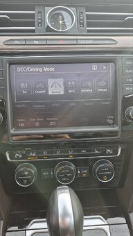 Predám Volkswagen Passat Alltrack 2.0biTD 4MOTION - 14