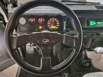 Land Rover Defender 2.5 turbodiesel Webasto 7 miestne 4x4 - 14