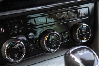 Škoda Superb combi DSG 2,0TDI - 14