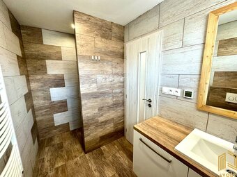 REZERVOVANÝ/ 4 - IZB. NOVOSTAVBA , POZEMOK 732m2, DOJČ - 14