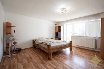 Exkluzívne na predaj rodinný dom s pozemkom o rozlohe 750m2  - 14