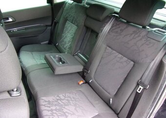 Peugeot 3008 2.0HDi 110kWMANUÁLPĚKNÝ VŮZ nafta manuál - 14