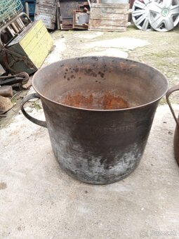 Staré liatinové hrnce - 14