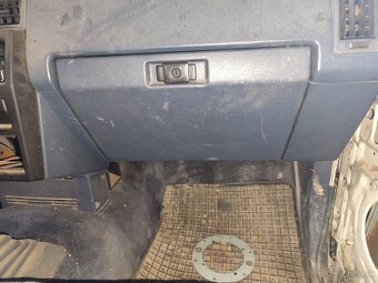 Rozpredám Nissan Terrano 1 WD21 2,7 TD 74kw - 14