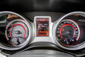 Fiat Freemont 2.0 MultiJet Urban 4x4 A/T - 14