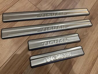 OCHRANNE DEKORACNE PRAHOVE LISTY - 14