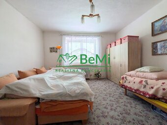 REZERVOVANÉ - Predaj, rodinný dom s veľkým pozemkom - Velčic - 14