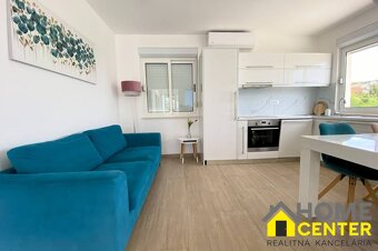 Apartmánová vila /500 m²/ pri mori, Dalmátsko, Marina - 14