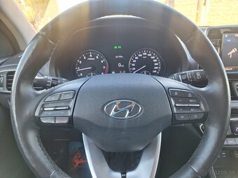 HYUNDAI I30 COMBI 1,4 BENZÍN ROK 2018 - 14