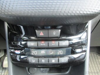 Peugeot 208 1.2 PureTech Style - 14