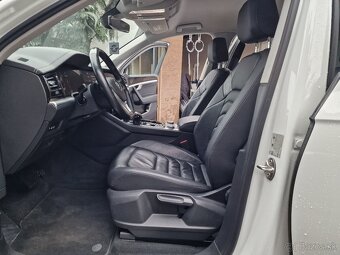 Volkswagen Touareg 3.0 V6 TDi 286k Elegance 4x4 diesel s DPH - 14