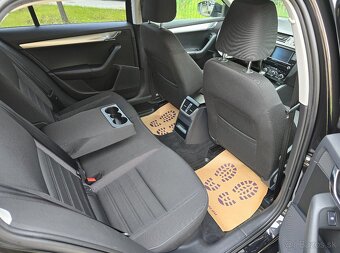 Škoda Octavia Combi 2.0TDi 110kW SKauto vyhr. volant sedadlá - 14