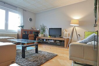 2-generačný dom - 8 izieb, podpivničený, TOP LOKALITA - 14