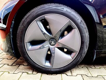 Tesla Model 3 2023 Standard 208 kW RWD - 14