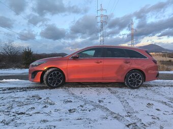 Predám KIA CEED SW GT - Line - 14