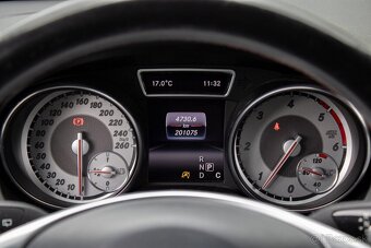 Mercedes-Benz GLA 220d AMGline 4MATIC - 14