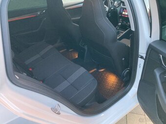 SKODA OCTAVIA COMBI III 2.0 TDi 150PS 6 DSG SPORTLINE 2019 - 14