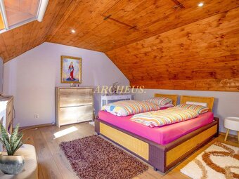 RODINNÝ DOM S GARÁŽOU, POZEMOK 317m2, POD WILEC HÔRKOU - 14