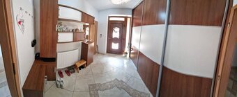 VEĽKÉ ZÁLUŽIE - priestranný RD s peknou záhradou a 3 garážou - 14