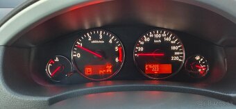 Nissan Pathfinder 3.0 V6 4x4 Automat Vzduch Podvozok 7-miest - 14