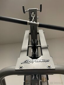Lifefitness  kladková posilovacia multi stanica - 14