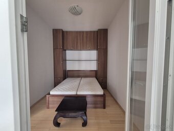 Chorvátsko, apartmán s garážou, terasou 50 metrov od mora. - 14