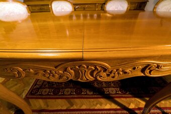 Elegantná duša minulosti luxusná rustikálno-baroková jedáleň - 14