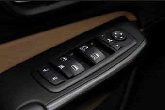 Jeep Cherokee - 14