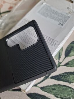 Nepouživané púzdro Spigen Rugged Armor na Samsung S22 Ultra - 14