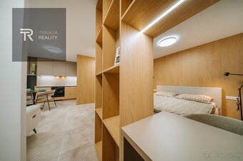 CENTRUM MESTA TRNAVA, KOMPLETNE ZARIADENÝ BYT NA KAPITULSKEJ - 14