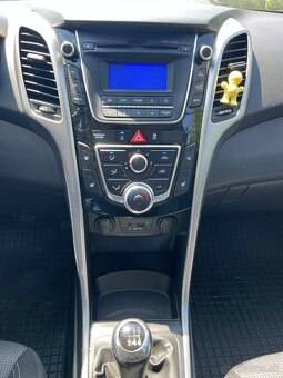 Hyundai i30 Benzín+LPG, 2014, 73 kW, 125927 km - 14