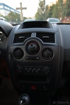 Predám Renault Megane 1.6 - 14