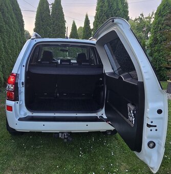 SUZUKI GRAND VITARA 1.9 DDiS X-30 KOŽA XENÓN NAVI ŠÍBER - 14
