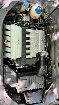 Volkswagen Passat B6 3.2 VR6 - 14