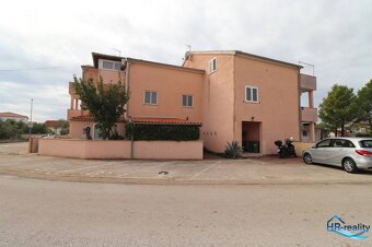 Vodice, Srima – zariadený apartmán, 350m od mora - 14