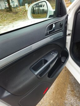 Skoda octavia 1.6tdi 77kw combi 2012 - 14